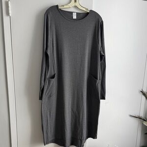 Elegant Gray Long Sleeve Dress